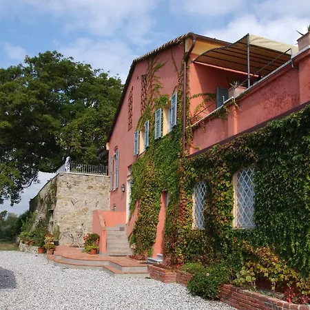 Sleeps 4 With Pool Air Con And Wifi *