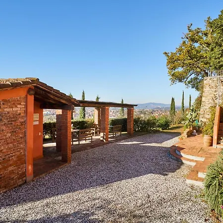 شقة Sleeps 4 With Pool Air Con And Wifi